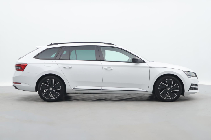 Škoda Superb 2,0 TDI 147kW DSG Sportline DPH