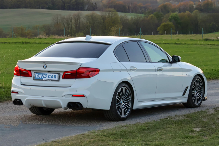 BMW Řada 5 3,0 540i xDrive Schnitzer DPH CZ