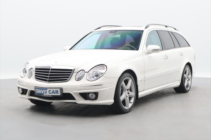 Mercedes-Benz Třídy E 3,2 E320 165kW AMG Paket