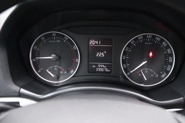 Škoda Octavia 1,4 TSI 90 kW Ambiente