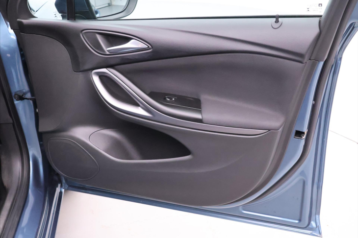 Opel Astra 1,0 T 77kW CZ Klima Serv.Kniha