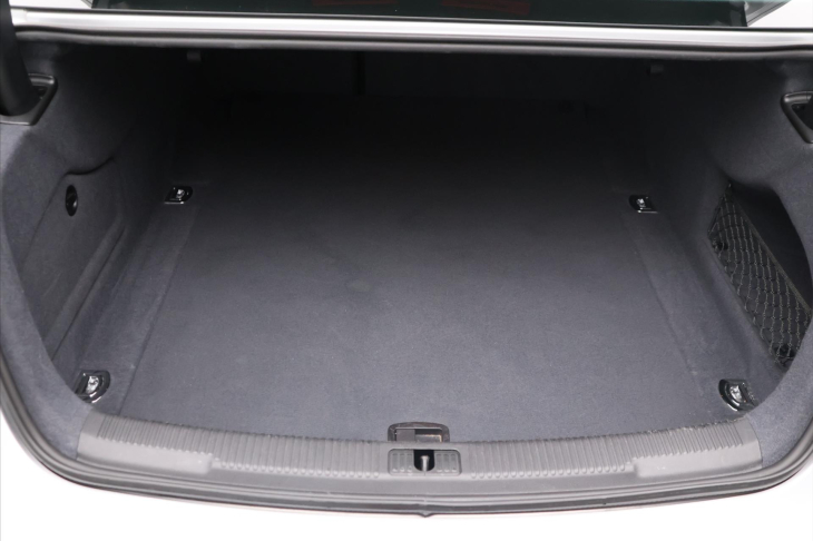 Audi A6 3,0 TDI 180kW quattro CZ DPH