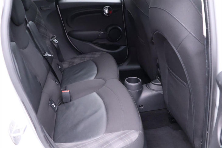 Mini Cooper 1,5 100kW Aut. Navi