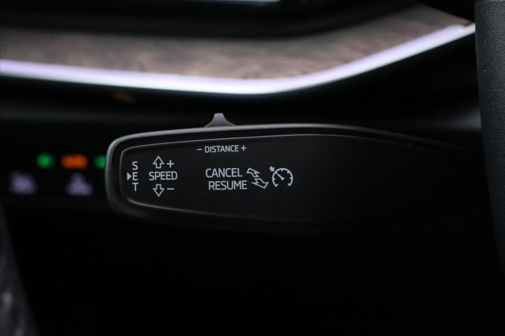 Škoda Superb 2,0 TDI DSG Laurin&Klement DPH