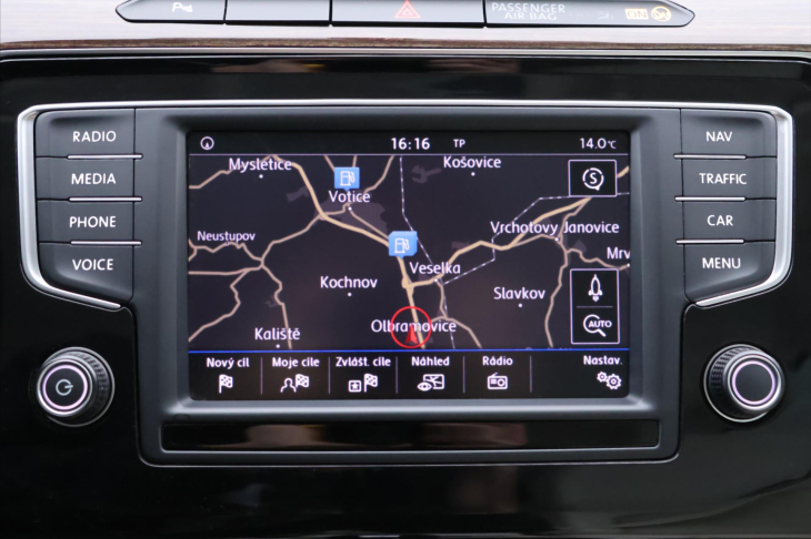 Volkswagen Passat 1,4 TSI 110kW DSG Kůže