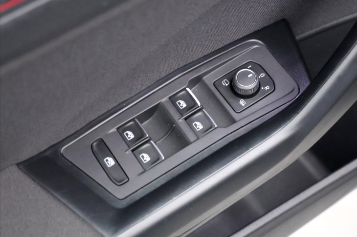 Volkswagen T-Roc 1,5 TSI 110kW DSG Sport LED