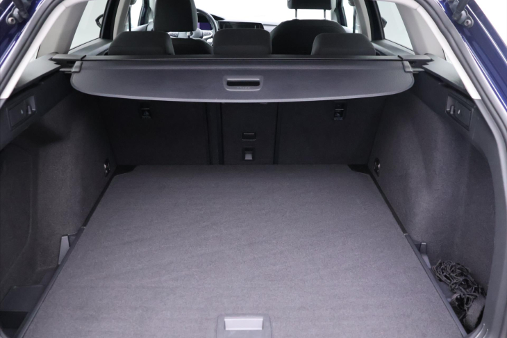 Volkswagen Golf 1,5 TSI 96kW Vrtual CZ LED