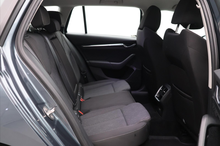 Škoda Octavia 2,0 TDI 110kW DSG Style 4x4 DPH CZ