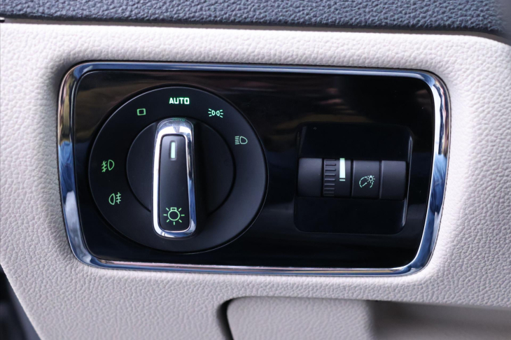 Škoda Superb 2,0 TDI 125kW DSG CZ Elegance