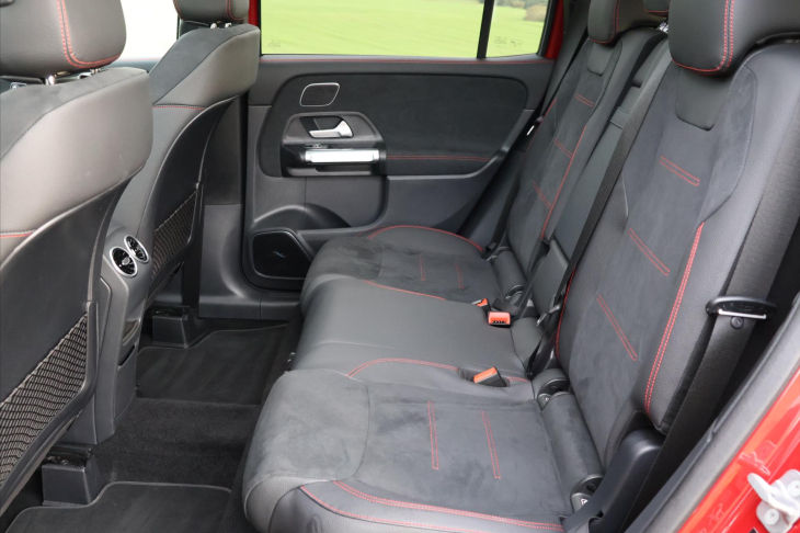 Mercedes-Benz GLB 2,0 220 4Matic AMG Premium