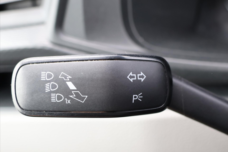 Volkswagen Transporter 2,0 TDI T6.1 1.Maj Klima DPH