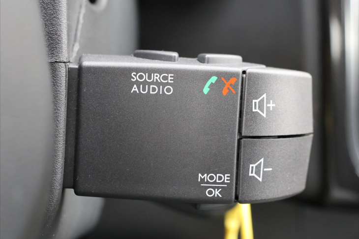 Dacia Logan 1,0 SCe Klimatizace CZ