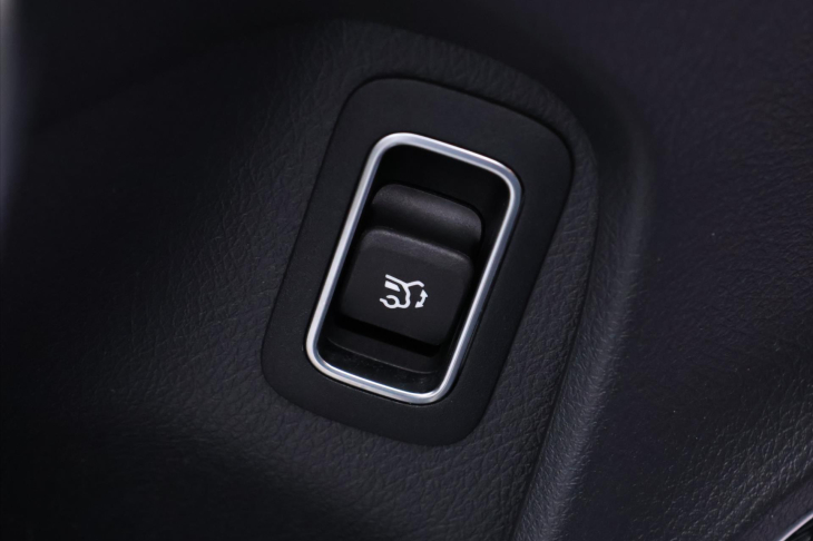 Mercedes-Benz CLA 2,0 35 AMG 225kW 4MATIC DPH CZ