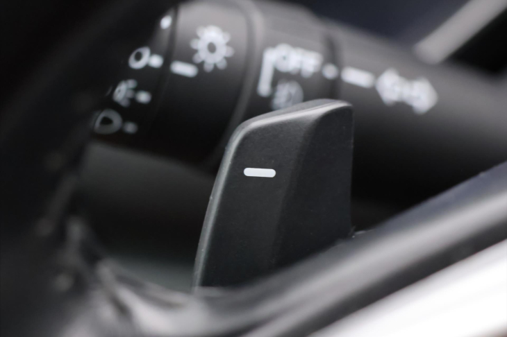 Honda CR-V 2,0 i-VTEC 107kW 4WD CZ Hybrid