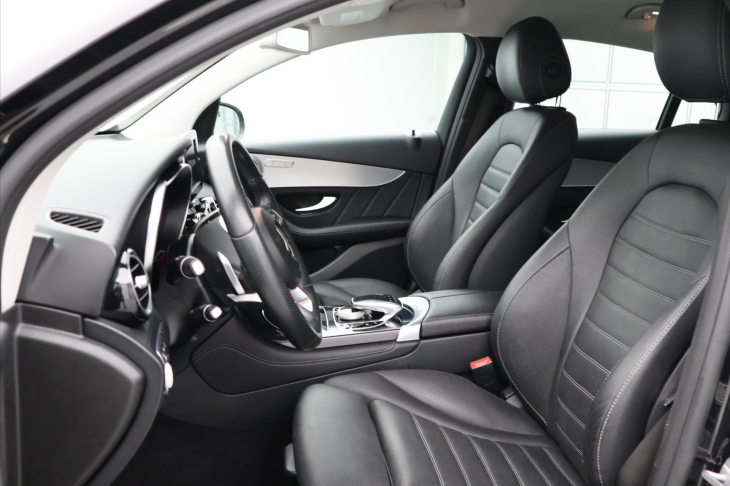 Mercedes-Benz GLC 2,1 250d 150 kw 4MATIC CZ AMG