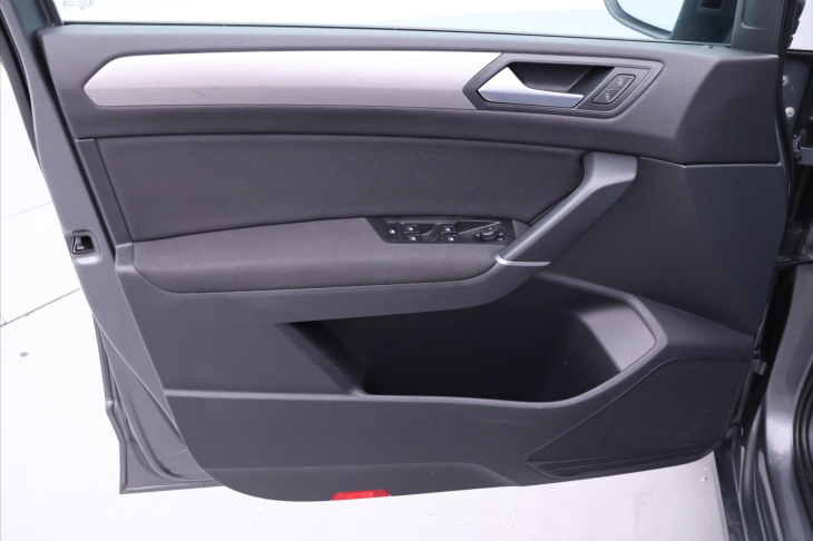 Volkswagen Touran 2,0 TDI 110kW DSG LED