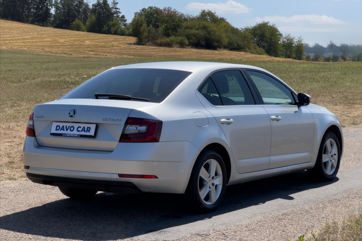 Škoda Octavia 1,6 TDI DSG CZ Style LED DPH