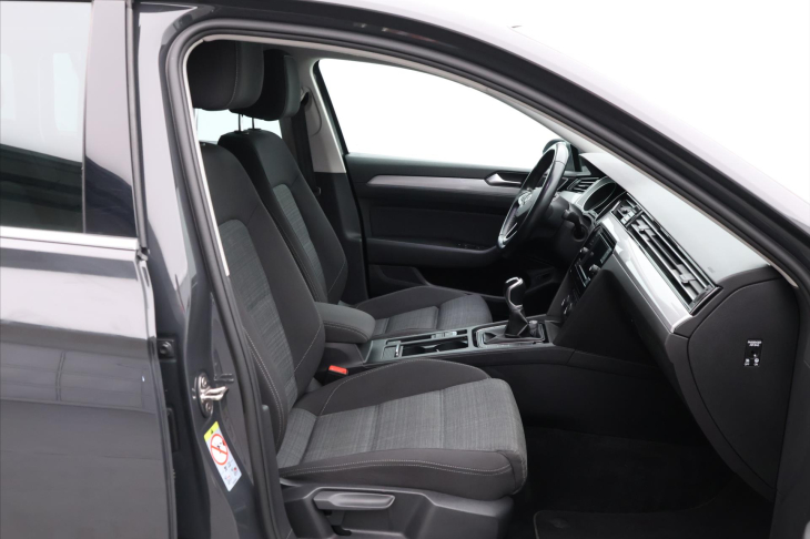 Volkswagen Passat 2,0 TDI 110kW Business Combi