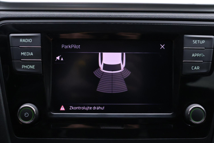 Škoda Rapid 1,4 TSI 92kW DSG CZ Tažné DPH