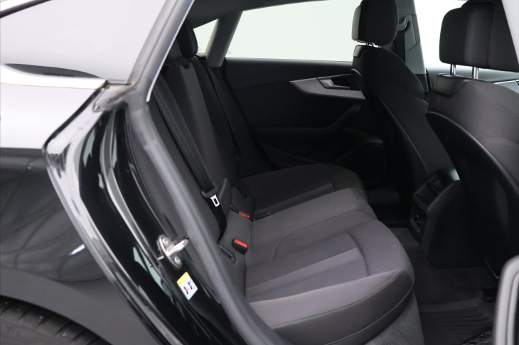 Audi A5 2.0 45 TFSi 180kW Advanced Quattro Sportback
