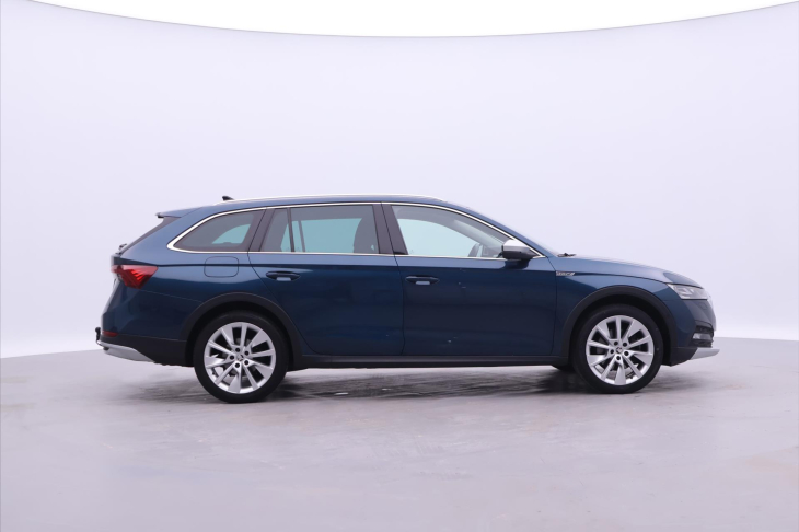 Škoda Octavia 2,0 TSI 140kW DSG Scout DPH