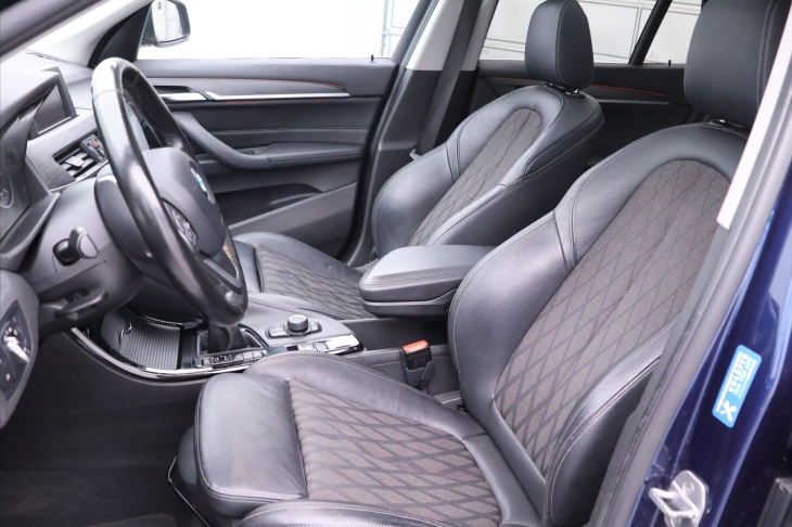 BMW X1 2,0 20i xDrive 141kW Aut. CZ