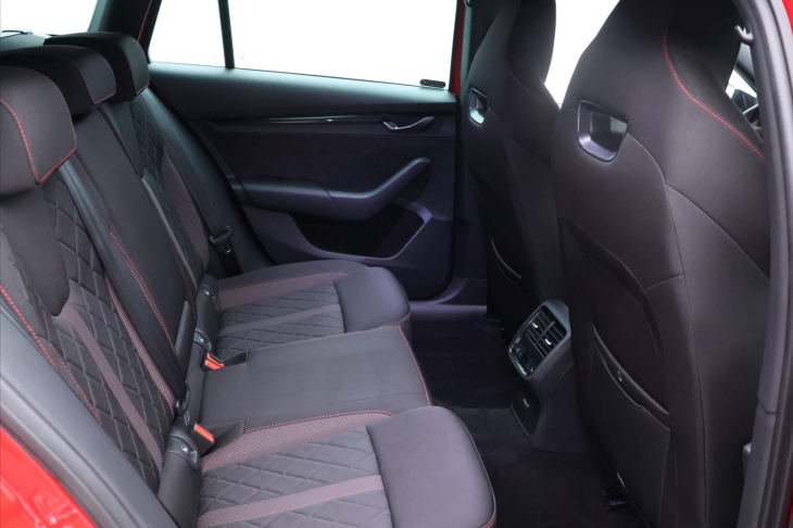 Škoda Octavia 2,0 TSI RS DSG 1.Maj CZ DPH