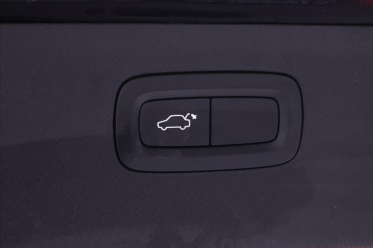 Volvo XC90 2,0 L 173kW D5 R-Design AWD DPH