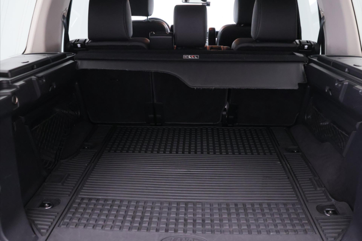 Land Rover Discovery 3,0 TDV6 HSE CZ