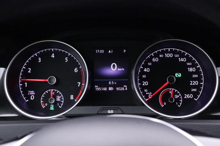 Volkswagen Golf 1,5 TGI 96kW Highline DSG CZ DPH