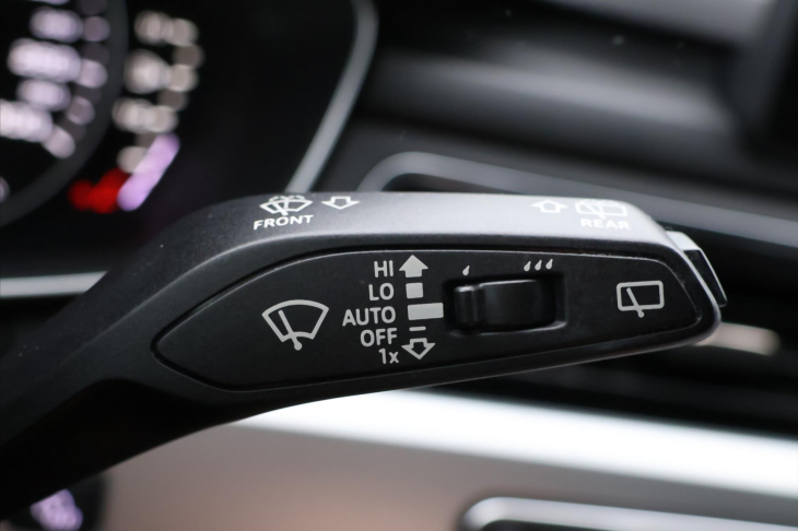 Audi A4 Avant 2,0 TDI 110kW Stronic LED