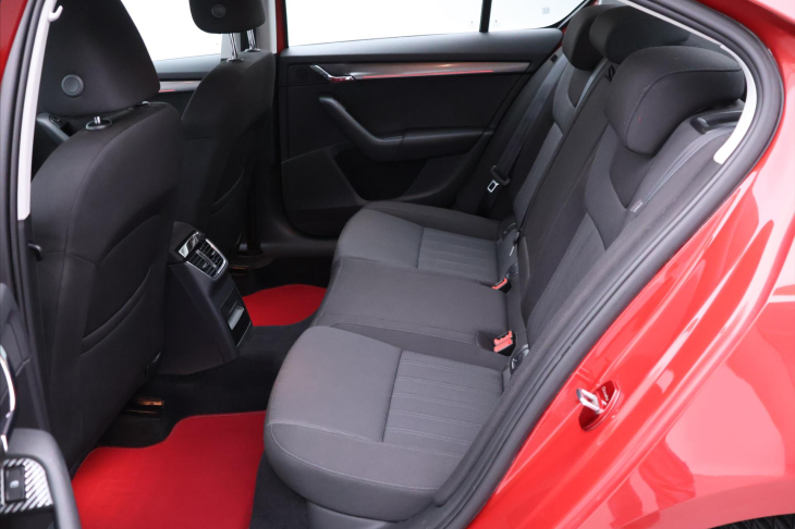Škoda Octavia 1,8 TSI 132kW DSG Style LED