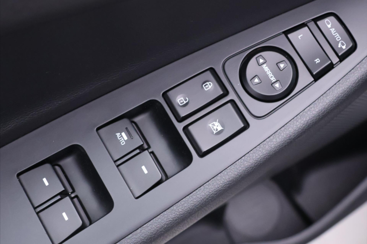 Hyundai Tucson 2,0 CRDI 100kW Aut. 4WD Style