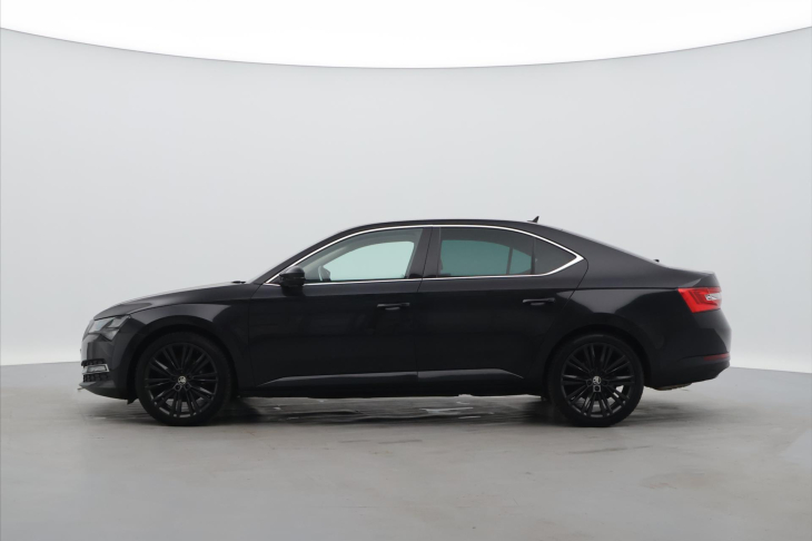 Škoda Superb 2,0 TDI DSG 4x4 CZ Style DPH
