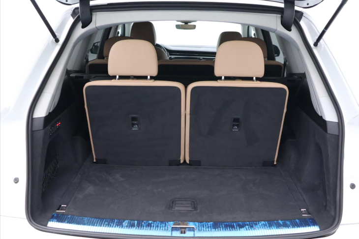Audi Q7 3,0 TDI 210kW Qattro CZ DPH