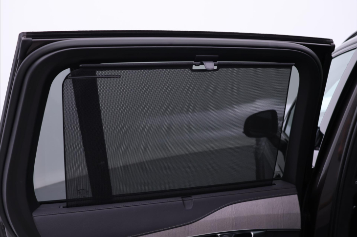 Volvo XC90 2,0 B5 AWD Ultimate Dark 7-Míst