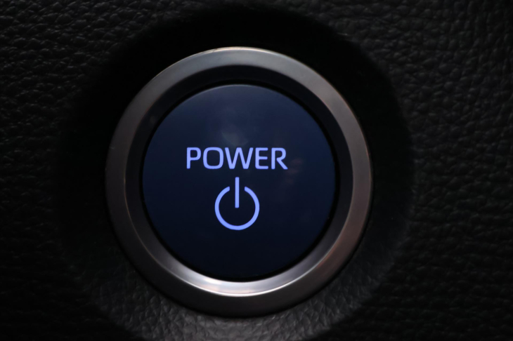 Toyota Corolla 2,0 e-CVT 112kW Executive CZ