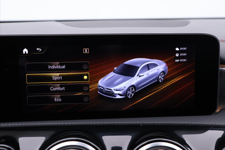 Mercedes-Benz CLA 1.3 180 100kW AMG LINE CZ DPH