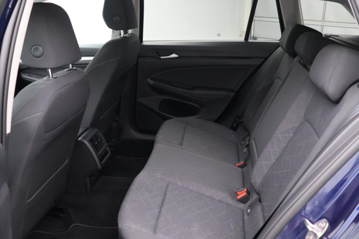 Volkswagen Golf 1,5 TSI EVO 110kW mHEV Life DSG