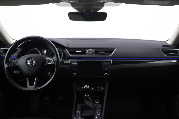 Škoda Superb 2,0 TDI 140kW L&K Navi CZ