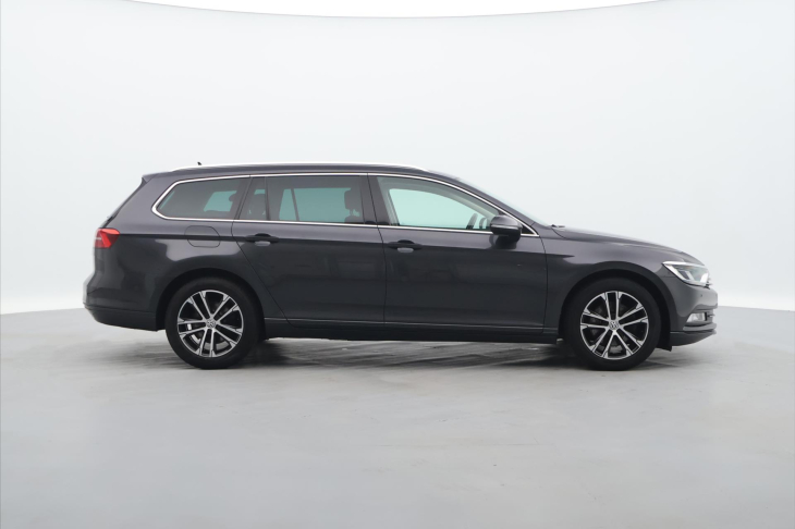 Volkswagen Passat 2,0 TDI 110kW DSG LED 1.Maj