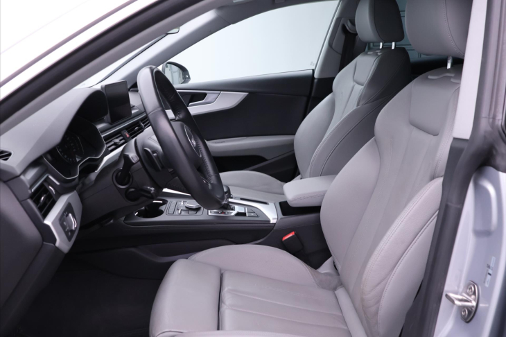 Audi A5 2,0 40TFSI 140kW Aut. LED Kůže