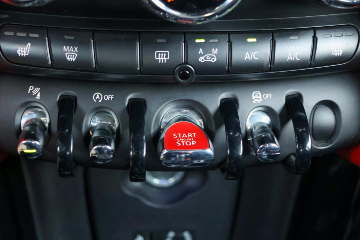 Mini Cooper 2,0 JCW 170kW Automat H/K LED