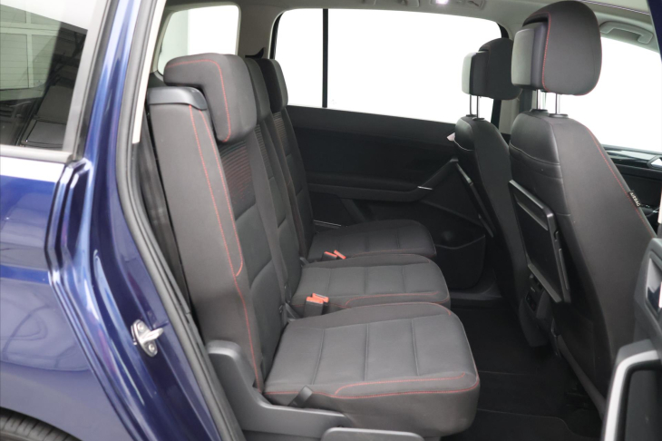 Volkswagen Touran 2,0 TDI 110kW DSG Sound 7-Míst