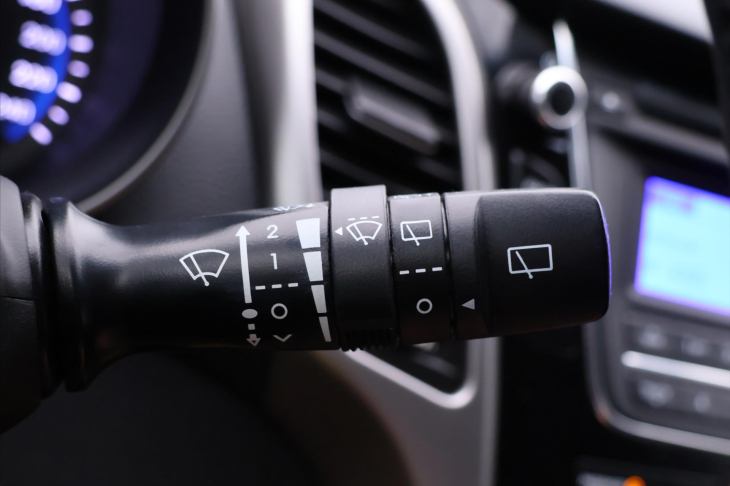 Hyundai i30 1,6 GDI 88kW Trikolor Komfort