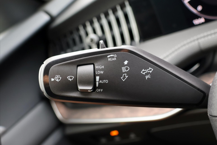 Škoda Superb 2,0 TDI DSG Laurin&Klement DPH