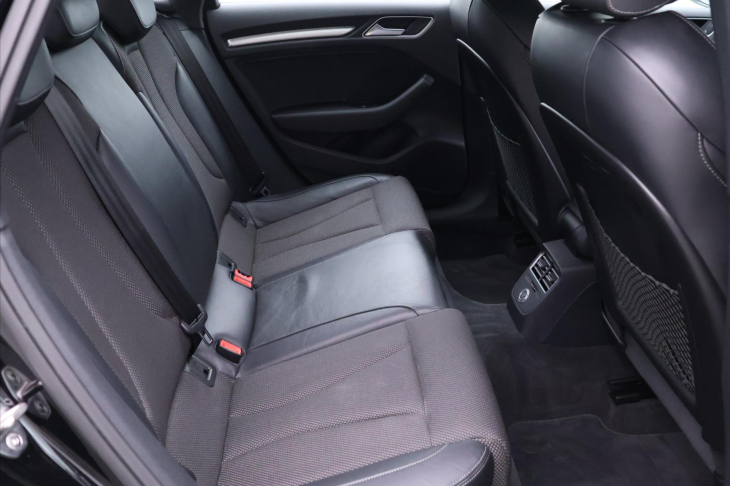 Audi A3 1,0 30TFSI S-line Virtual DPH