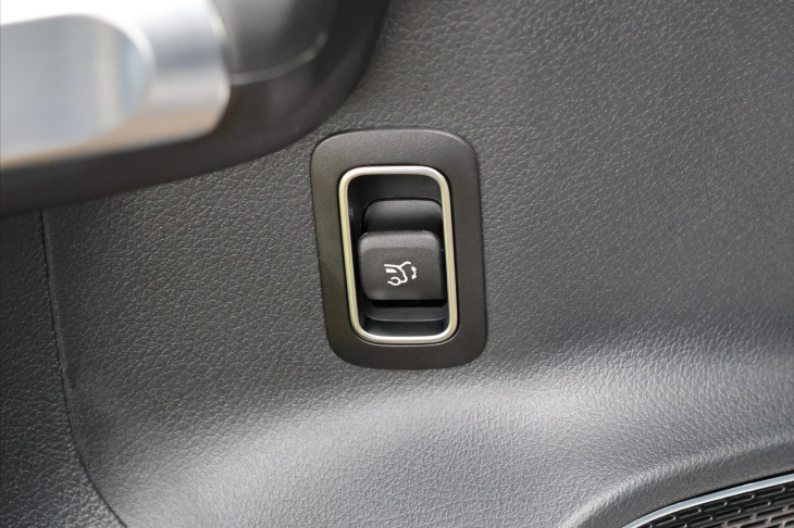 Mercedes-Benz GLB 2,0 200d 4MATIC AMG Premium