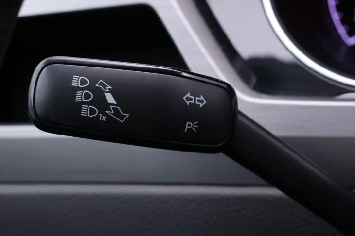 Volkswagen Touran 2,0 TDI 110kW CZ Maraton LED