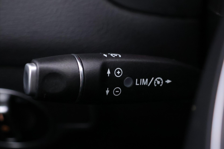 Mercedes-Benz CLA 2,0 250 155kW 4Matic Xenon